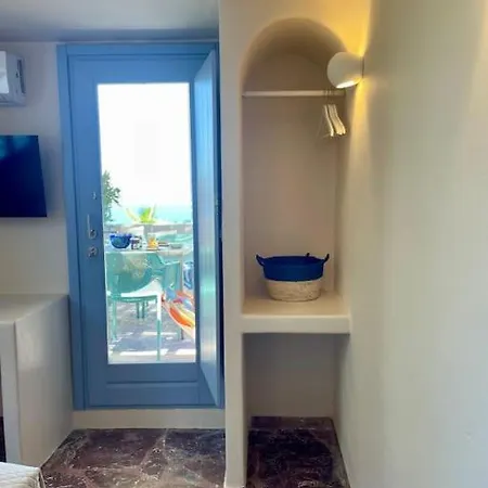 Okeanos Suite 2, Panoramic Sea & Garden View Foinikia (Santorini) Exterior photo